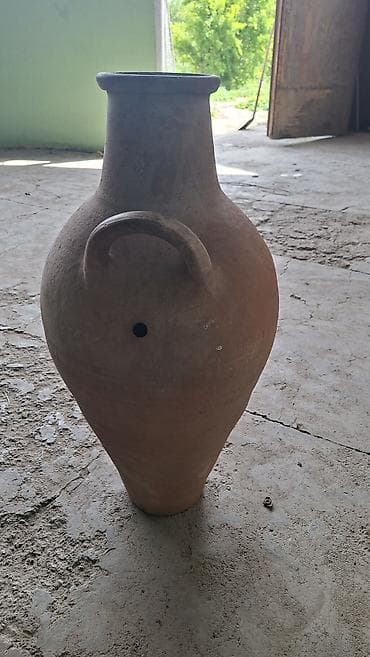 Bir vaza, Keramika
