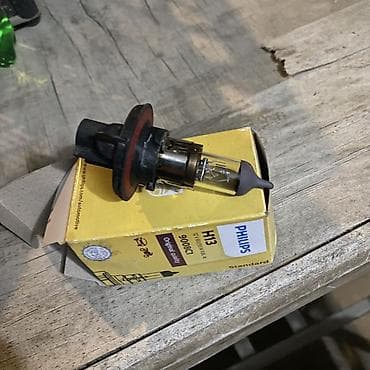 Məhsul: Avtomobil farası üçün halogen lampa və lampa qoşqu dəsti - — 2