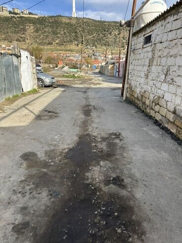 xacmazda 9 nöm mektebin yanında ev torpaq satqısı: Mülkiyyətçi — 14