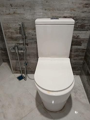 Yeni evde istifade olunmayan unitaz ve canaq birlikde satilir. Dizayn