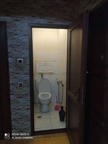 sarayda kiraye: Yasamal rayonu (Nərimanov heykəlin yaxınlığında) köhnə tikili orta — 6