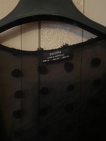 Qadın geyimləri: Bershka bluz/top - Brend: Bershka - Mənşə: Made in Morocco - Ölçü — 1