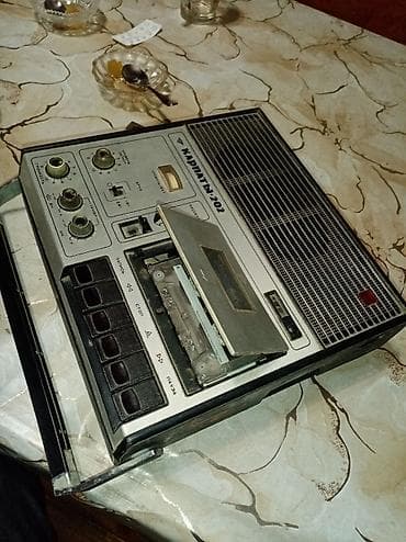 samsung mini telefon: Maqnitafon Vesna202 tam islekdir ela veziiyyetde — 4