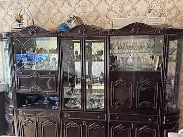 kasmir xalca instagram: Klassik üslubda böyük qonaq otağı “stinka” vitrin dəsti - Material — 5