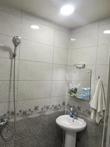 ev xacmaz: 3 otaqlı, Yeni tikili, 50 kv. m — 15