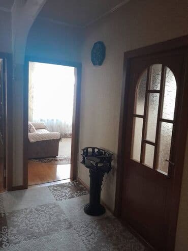 9 ci mikrorayon satilan evler: Bakı, Bakıxanov qəs., 4 otaqlı, Köhnə tikili, 94 kv. m — 7