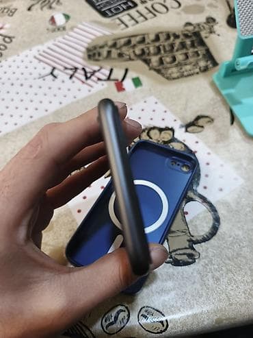 IPhone 8, Space Gray, Barmaq izi — 2