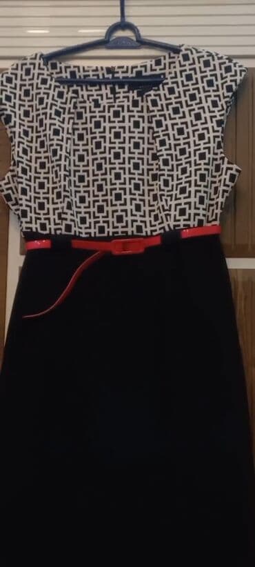 qadın geyimləri və qiymətləri: YENİDİR!📣📣Qadın paltarı – qara-ağ rəng kombinasiyalı, beldə qırmızı — 2