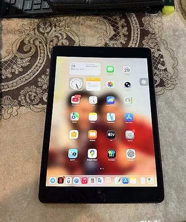ipad 7: Salam Ipad 9 (2021) Satilir Məhsul problemsizdi Təzə kimidir Çox az — 2