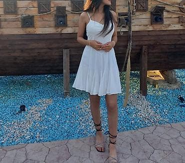 es 16 kapsul: Ağ rəngli yay donu 1 dəfə geyinilib yenidir - Dizüstü uzunluq, ətəyi — 1