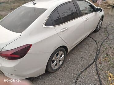 opel astra 1997: Chevrolet Onix sedan – ağ rəng, AZ dövlət nömrə nişanı 90-YE-931 — 7