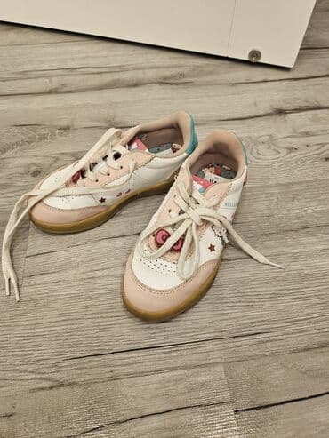 Dəstlər: Krossovka, Qız üçün, 30, Hello Kitty — 1