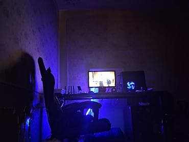 asus rog phone: I7 2600
16 ram
360 hdd
Gtx 560ti
800w qida bloku — 1