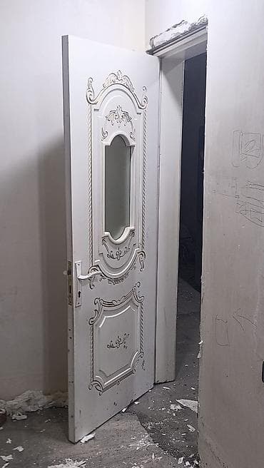 qapi avropa: Klassik üslubda ağ rəngli daxili qapılar dəsti. 5 qapı heçbir problem — 4