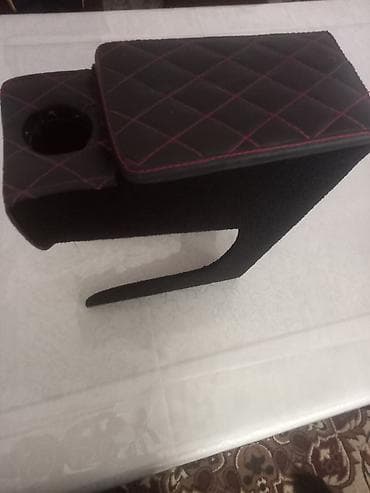 Vaz 2107 Avtomobil üçün universal qolaltı və saxlama qutusu yenidi