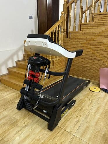 qacis trenajoru islenmis: VolksGYM Y45+ Avandanlıq Almaniya brendidir. Qaçış trenajorunda sağ — 2