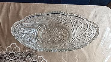 Şüşə/ Xrustal meyve qabi
Olculeri 34 sm x 17 sm — 2