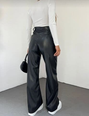 buggy şalvar: Dəri şalvar Rəng:qara Razmer:S Qiymət:20 azn. Çatdırılma metrolara — 2