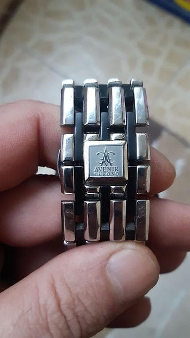 g shock az: Saat wvetsariyadan 10 min avroya alinib. Qiymetde razilawmaq — 5