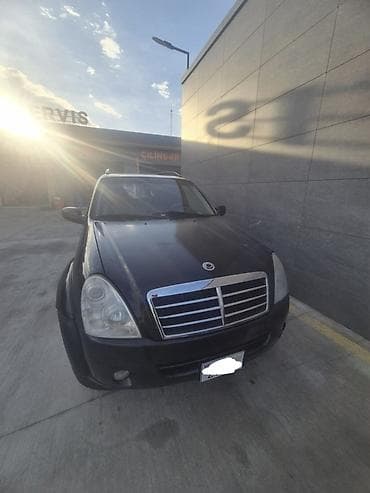 kvadrosikl satisi: SsangYong Rexton, qara rəng, 5 qapılı SUV. Texniki və dizayn — 9