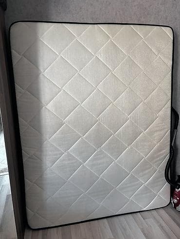 carpayı matras: Böyüklər üçün Süngər Döşək — 1