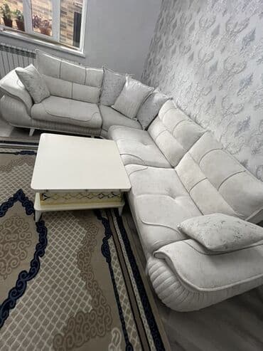 Ağ rəngli qonaq otağı dəsti - Künc divan: L formalı, yumşaq