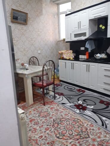 qubada kiraye evler ayliq 2024: Naxçıvan şəhərin tam mərkəzində əla təmirli 3 otaqlı 5-6 nəfərlik — 1