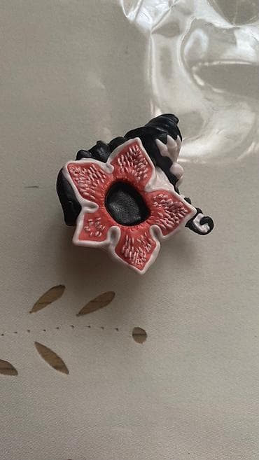 DƏYİŞİRƏM Mənə lazımdı ag skrepkasız DEMOGORGON ona dəyişirəm satıram