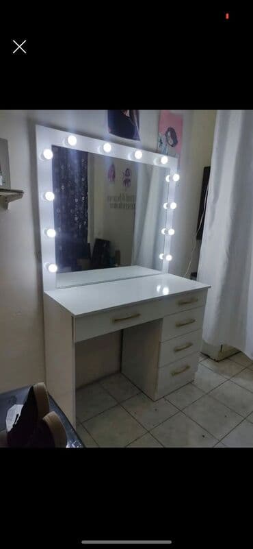 Вешалки: Gozellik salonu guzgulu stolu yenidir.Her nov mebellerin sifarisi — 2