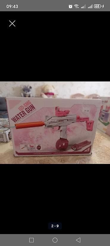 Mağaza bağlandığı üçün bütün mallar maya dəyərindən aşağı verilir