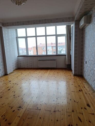 Qarajlar: Mənzil Masazır qəsəbəsi Qurtuluş 93 kompleksində 6 mərtəbəli binanın — 4