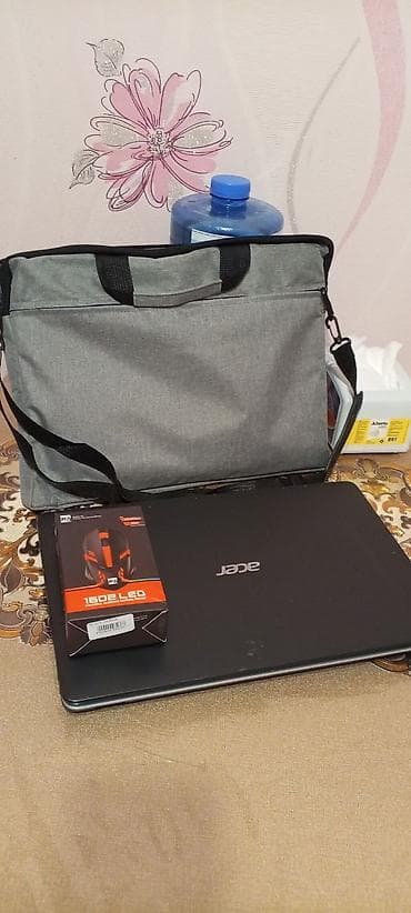 Acer noutbuk + aksesuar dəsti Məhsulun tərkibi: - Acer noutbuk (15.6"