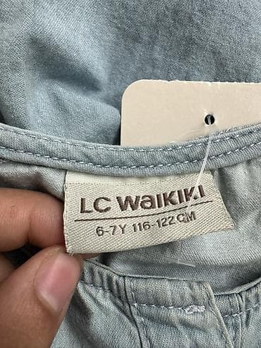 lc wikiki: LC Waikiki qız uşağı üçün cins (denim) paltar - Ölçü: 6–7 yaş — 2