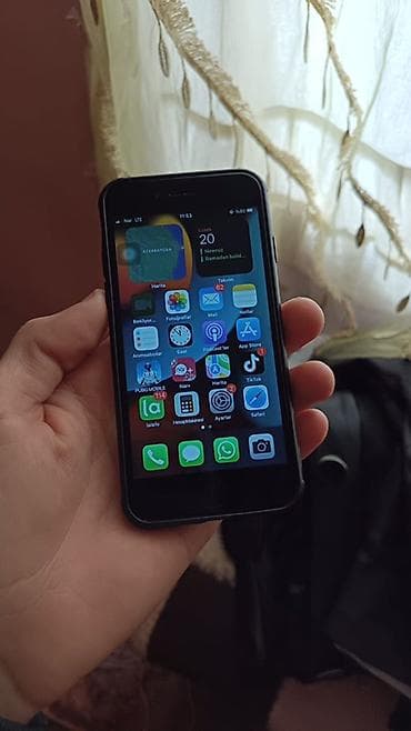 ayfon saat seria 9: IPhone 7, 256 GB, Qara, Barmaq izi — 7