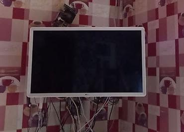 super max tv: Televizor LG smart 81 ekran 170 azn Yenidi, yaşayış olmayan evdə olub — 1