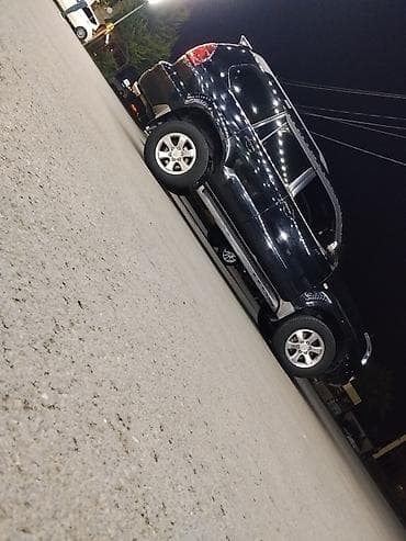 Salon: Toyota Land Cruiser Prado salonu - Geniş və rahat salon,7yerlik - — 10