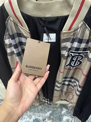 b class makasin: Burberry qadın bomber gödəkçəsi Original deyil - Model: Burberry — 2