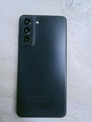 philips xenium 9@9s: Samsung Galaxy S21 FE, 128 GB, rəng - Qara, İki sim kartlı — 2