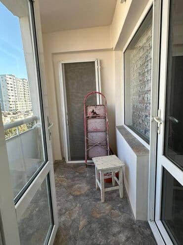 ehmedlide ev satilir: Bakı, Yasamal, 3 otaqlı, Köhnə tikili, m. İnşaatçılar, 85 kv. m — 11