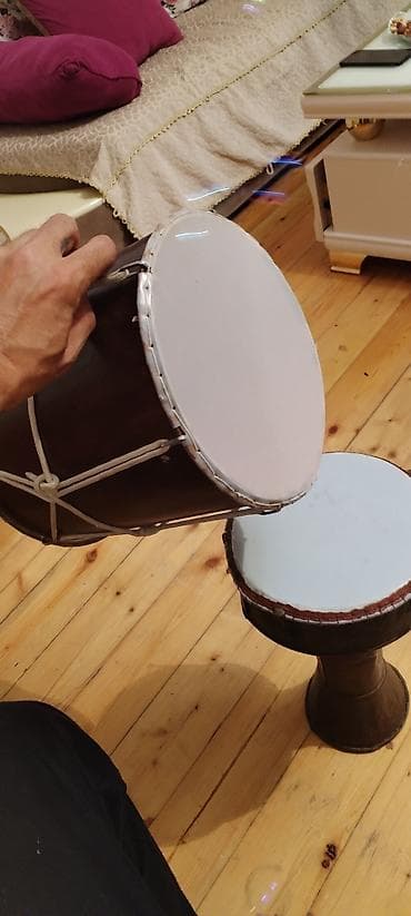 Musiqi alətləri: Nagara – ənənəvi Azərbaycan zərb aləti Məhsul təsviri: - Korpus: tünd — 1