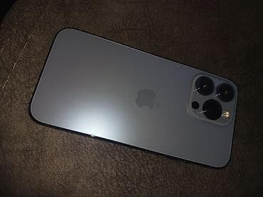 hdmi to av: IPhone 13 Pro, Sierra Blue, Face ID — 2