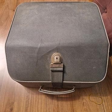 antik divan: Erika mexaniki yazı makinası – daşına bilən model - Brend/model — 2