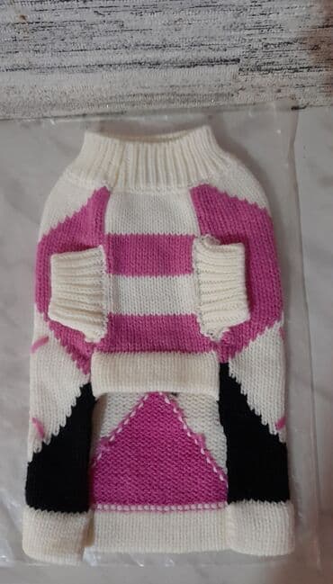 pişik geyimi: Heyvan geyimi – toxunma sviter - Material: 100% akril (etiketdə — 2