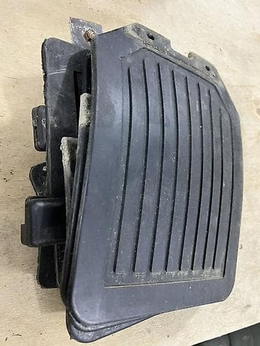 vaz hisseleri: Məhsul: Avtomobil üçün palçıqqoruyucu dəst (universal tip) Təsvir: - — 1