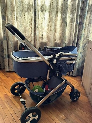 DilUsaq Arabası 60 azn satilir. Evde surulub Problemi yoxdu Uzerinin