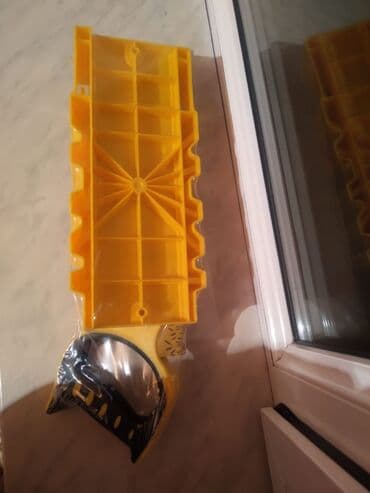 kolbasa kəsən: Kafel kəsən stanok — 2