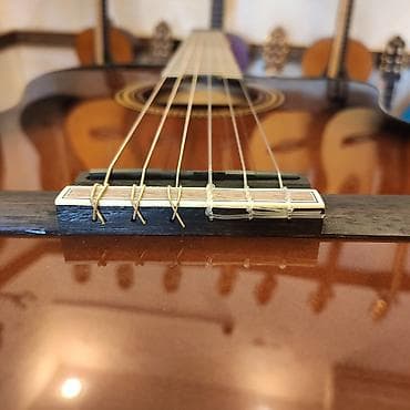 sitki: Elektro klassik gitara Valencia VC 564 BSB Üst:Sitka Spruce Qol: Amara — 5