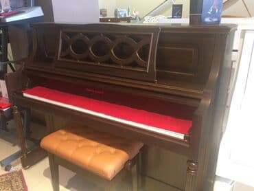 ed 10: Royal ve Pianolar. Royal Musiqi Aletleri salonu sizlere genish — 1