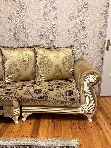 Divanlar: Divan, Açılmayan, Bazasız, Vеlur parça, Çatdırılma yoxdur — 4