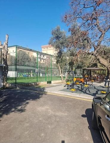 сколько стоит одна комната: Hostel 1 neferin qalmasi 10 azn.ayliq qalanlara endirim olacaq.elave — 10
